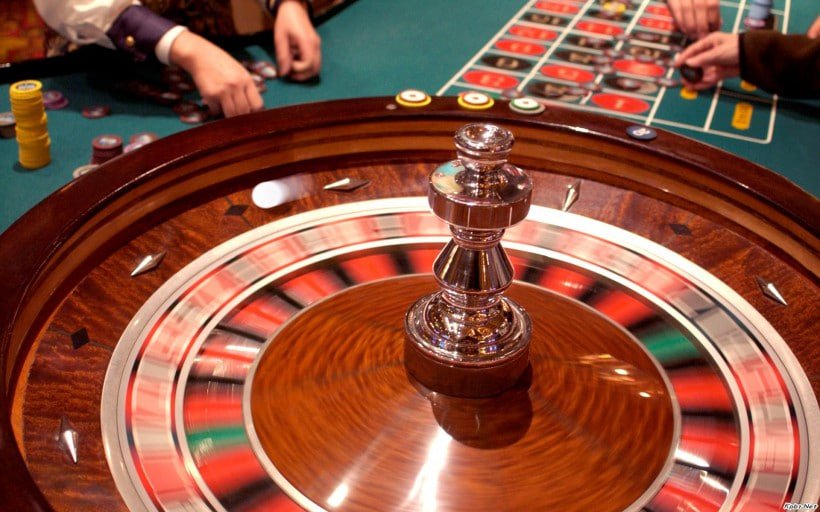 Online bingo lobby showing available rooms and schedules